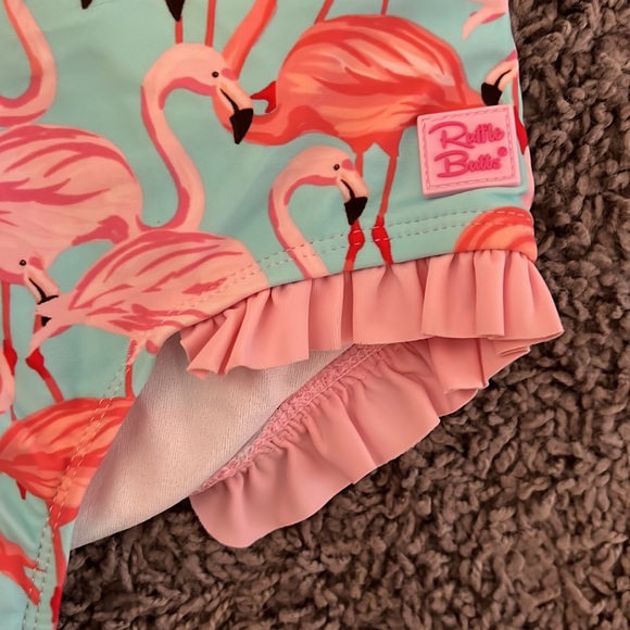Rufflebutts swimsuit. Size 4t - Picture 3 of 4